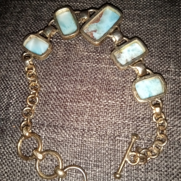Beautiful larimer toggle bracelet - Picture 2 of 2